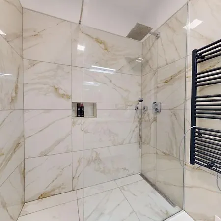 Reduta Lovely * 브라티슬라바